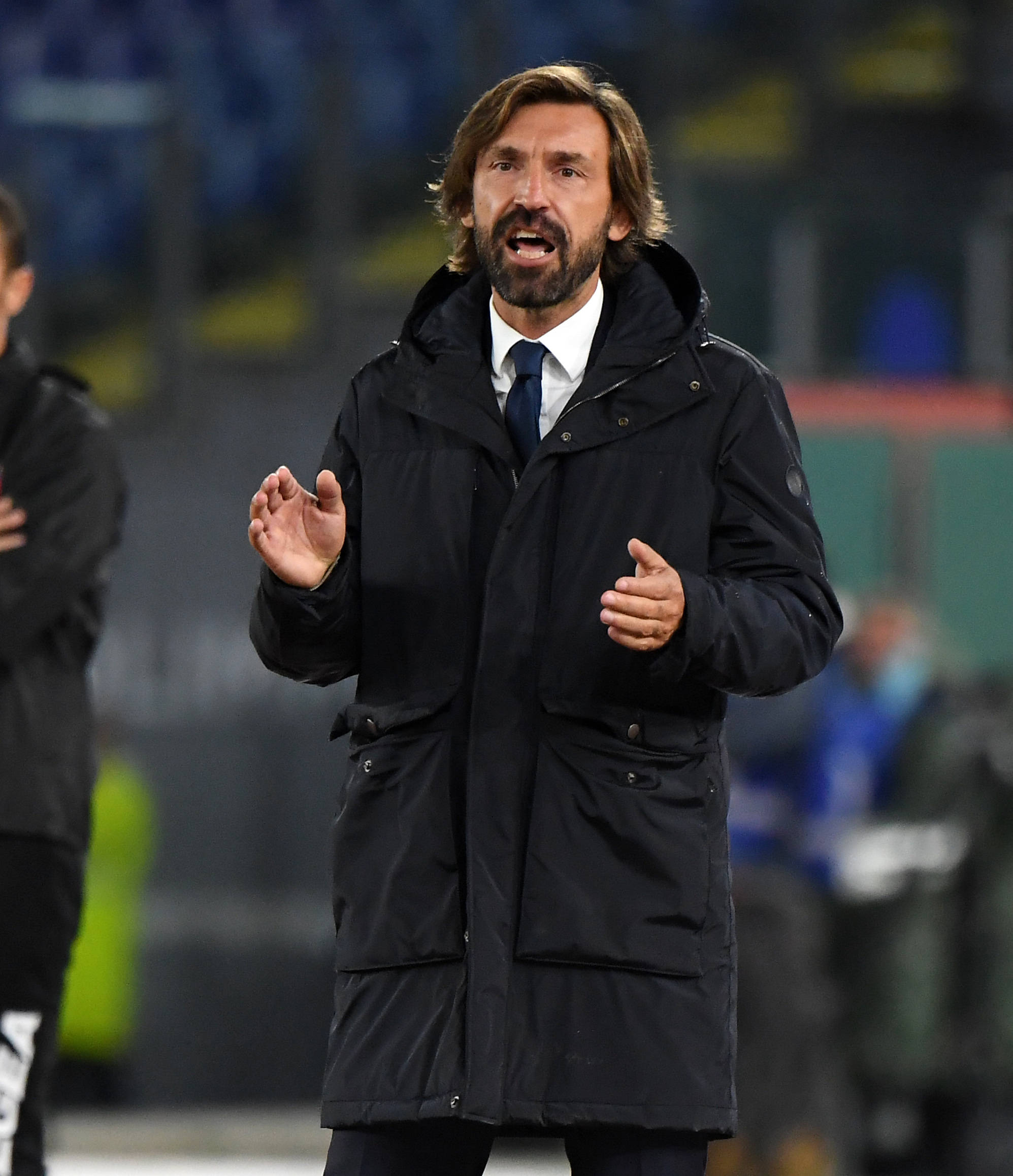 为后防线提 为后防线提